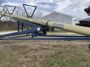 Main image Harvest International H1062